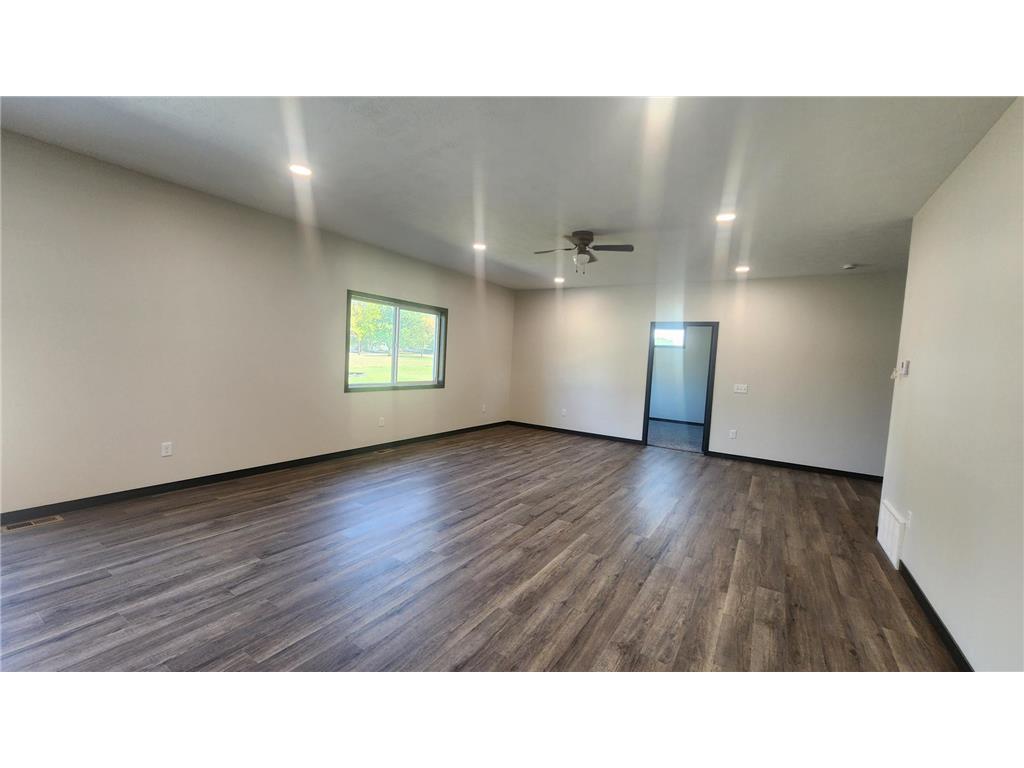 901 7th Ave SW Pipestone MN 56164 7030922 image8