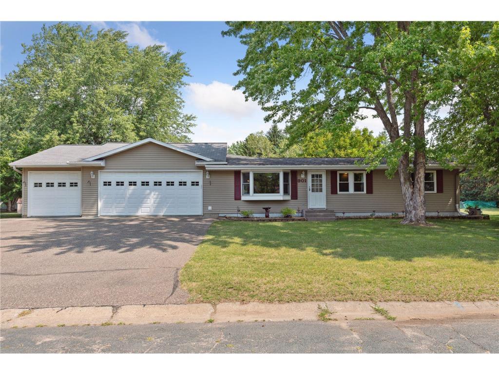 901 Coleman Drive New Richmond WI 54017 6347928 image1