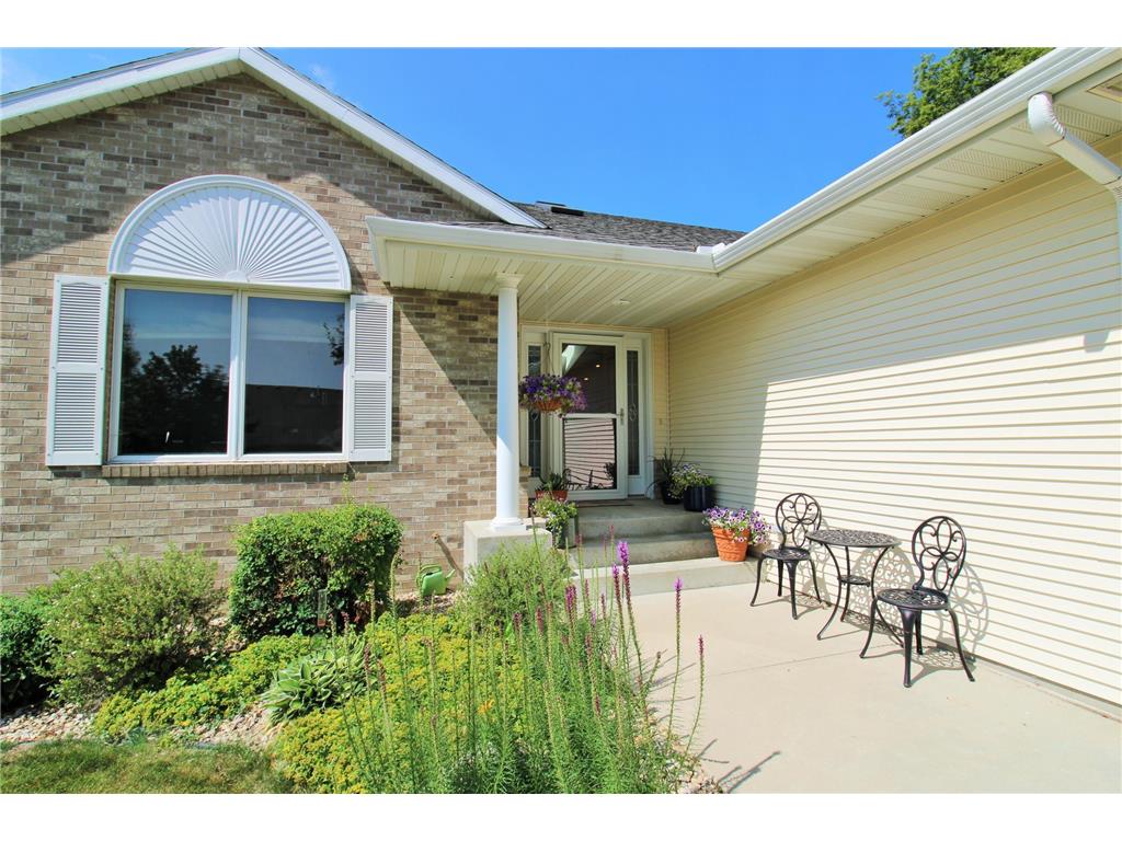 901 Cottonwood Drive NE, Willmar, MN, 56201 MLS 6399466 Edina Realty