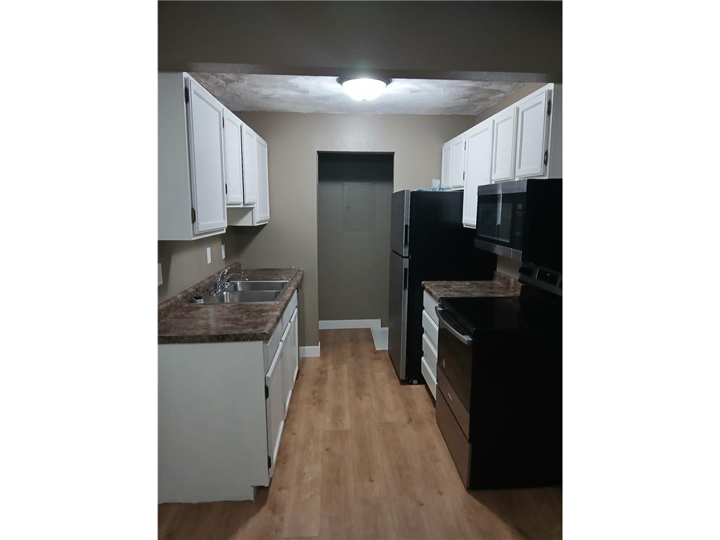 901 Country Club Drive #204 Marshall MN 56258 6802725 image2