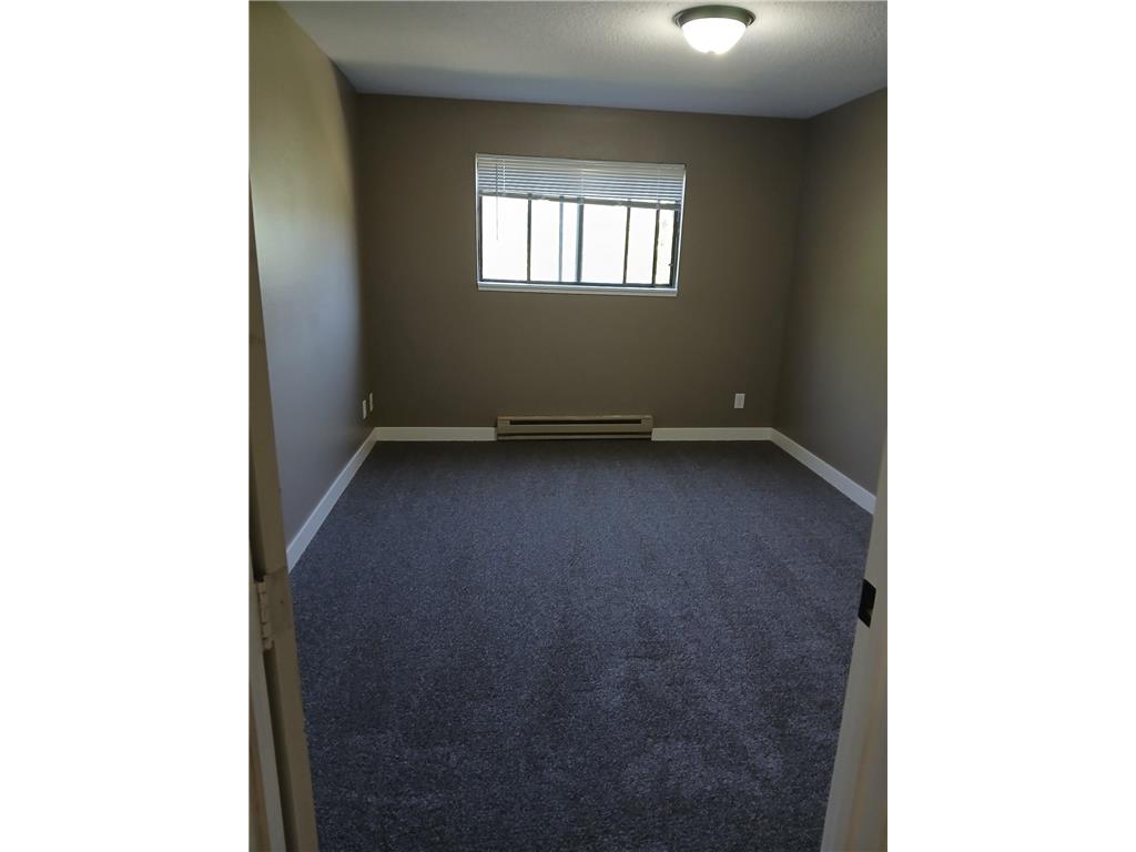 901 Country Club Drive #204 Marshall MN 56258 6802725 image4