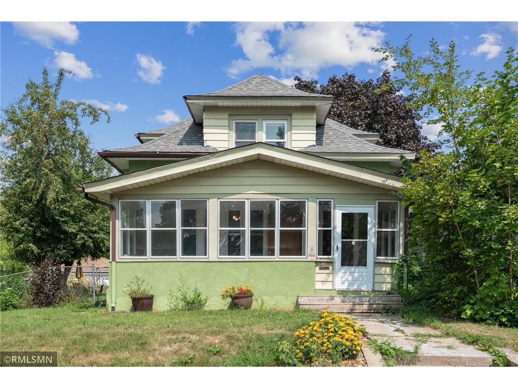 901 Geranium Avenue E, Saint Paul, MN 55106 MLS 6164960 Edina Realty
