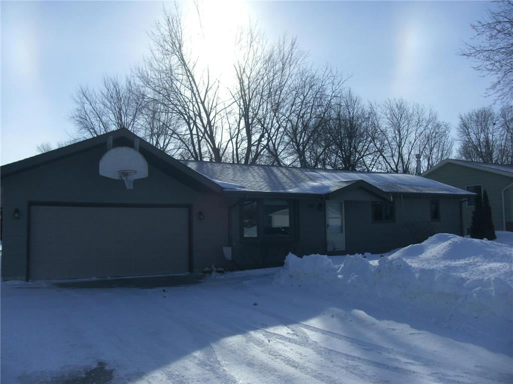 901 Hackberry Drive, Marshall, MN 56258 MLS 6343697 Edina Realty