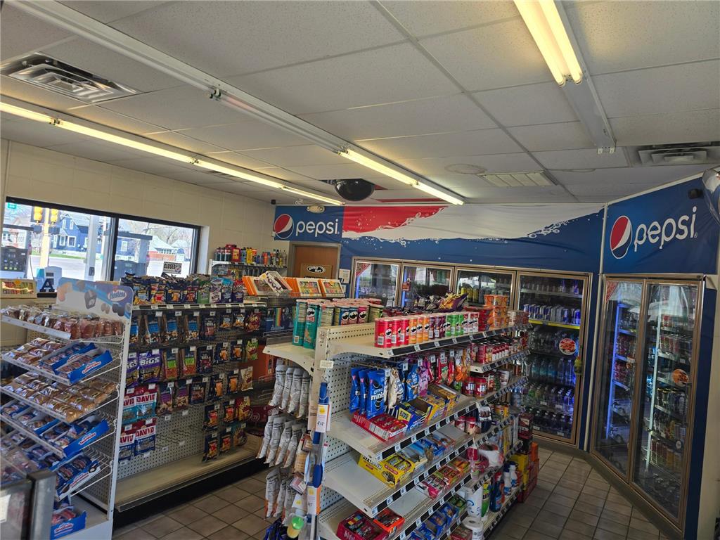 901 Main Street W Albert Lea MN 56007 7058466 image2