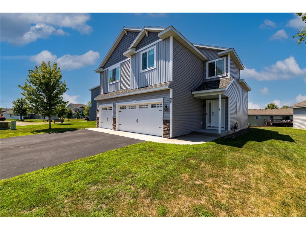 901 Moline Loop NW Isanti MN 55040 6762824 image1