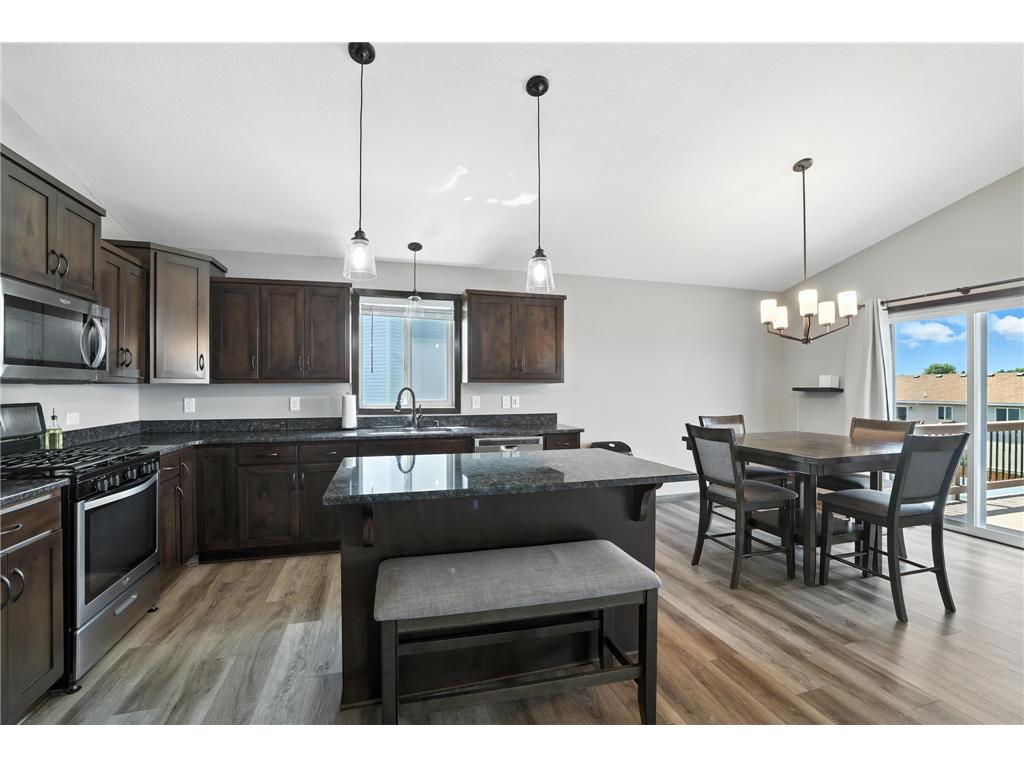 901 Moline Loop NW Isanti MN 55040 6762824 image18