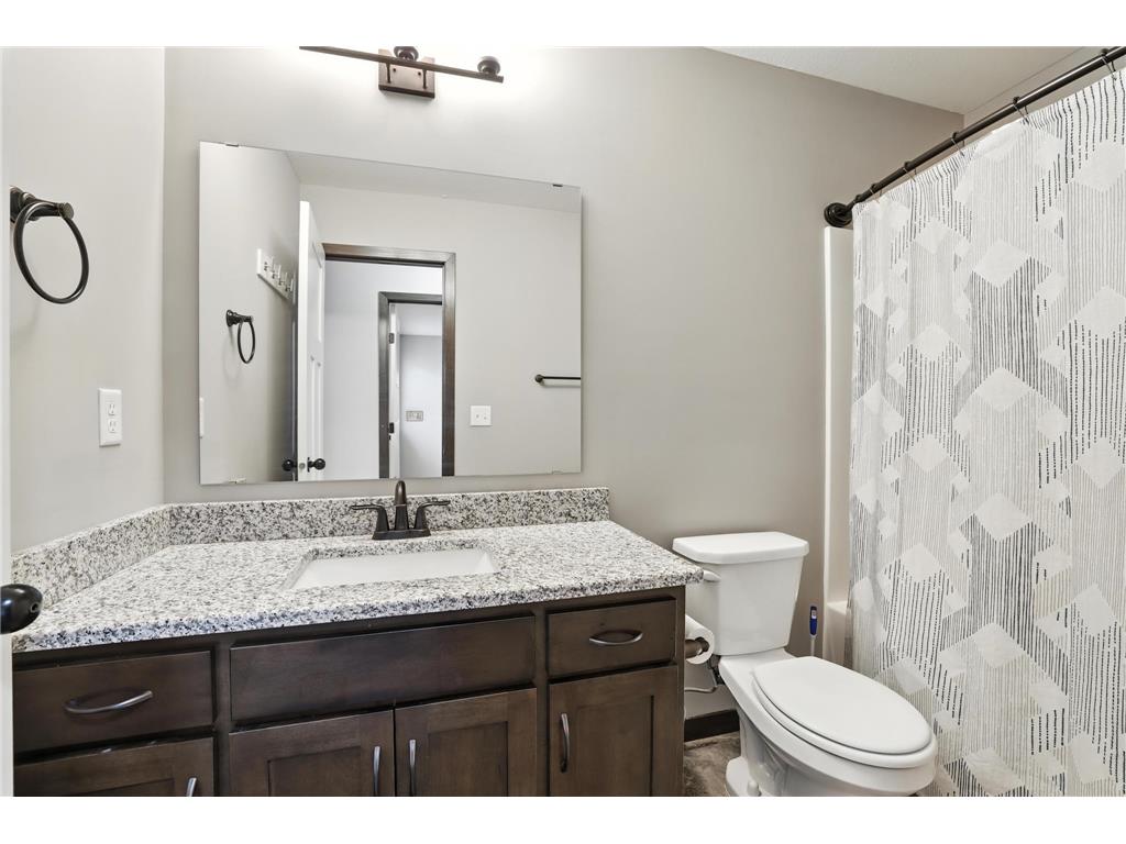 901 Moline Loop NW Isanti MN 55040 6762824 image19