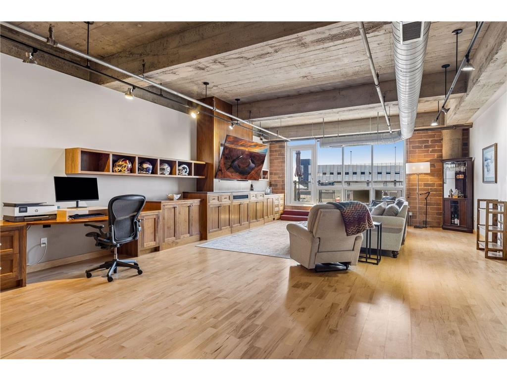 901 N 3rd #414 Minneapolis MN 55401 7072115 image18
