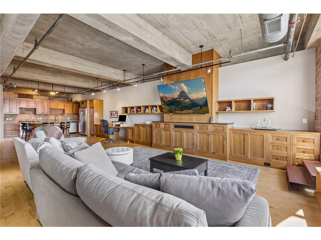 901 N 3rd #414 Minneapolis MN 55401 7072115 image22