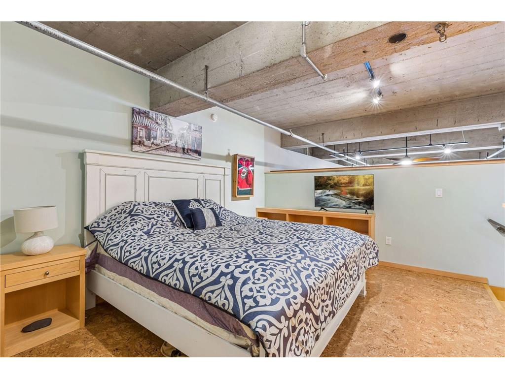 901 N 3rd #414 Minneapolis MN 55401 7072115 image30