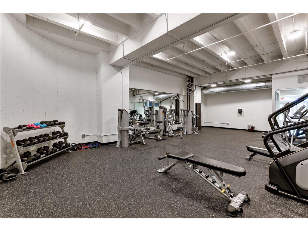 901 N 3rd #414 Minneapolis MN 55401 7072115 image40