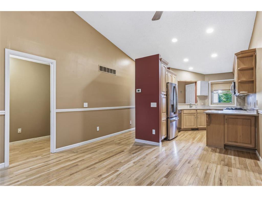 901 Oakwood Heights Circle #7 Eagan MN 55123 7112714 image18
