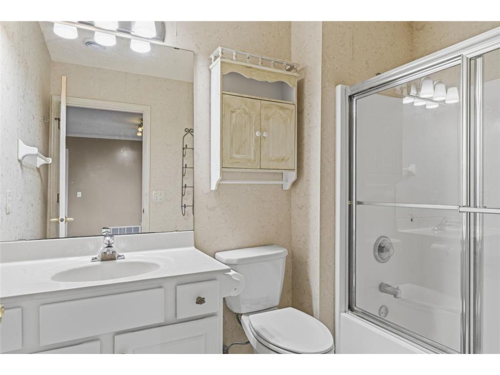901 Oakwood Heights Circle #7 Eagan MN 55123 7112714 image21