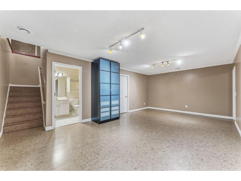901 Oakwood Heights Circle #7 Eagan MN 55123 7112714 image23