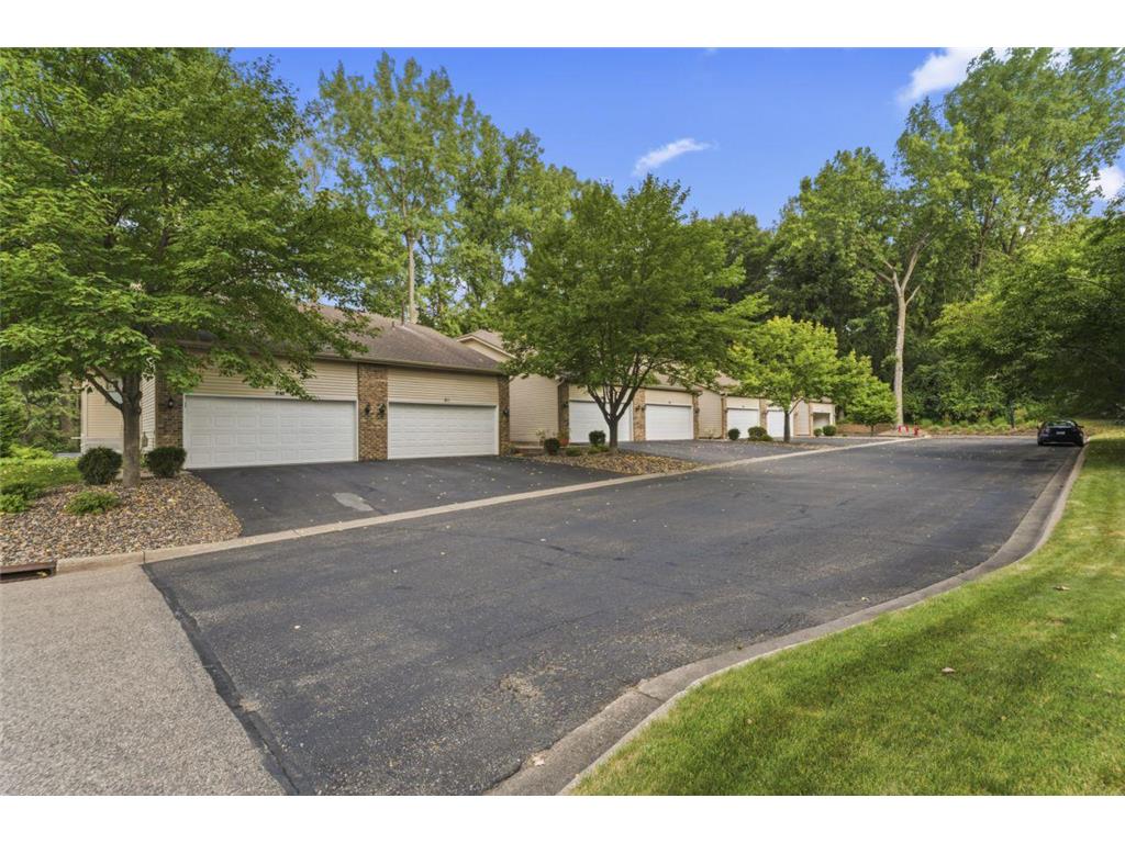 901 Oakwood Heights Circle #7 Eagan MN 55123 7112714 image3