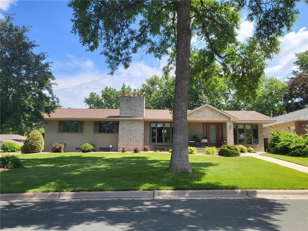 901 Overton Drive NE, Fridley, MN 55432 MLS 6230851 Edina Realty