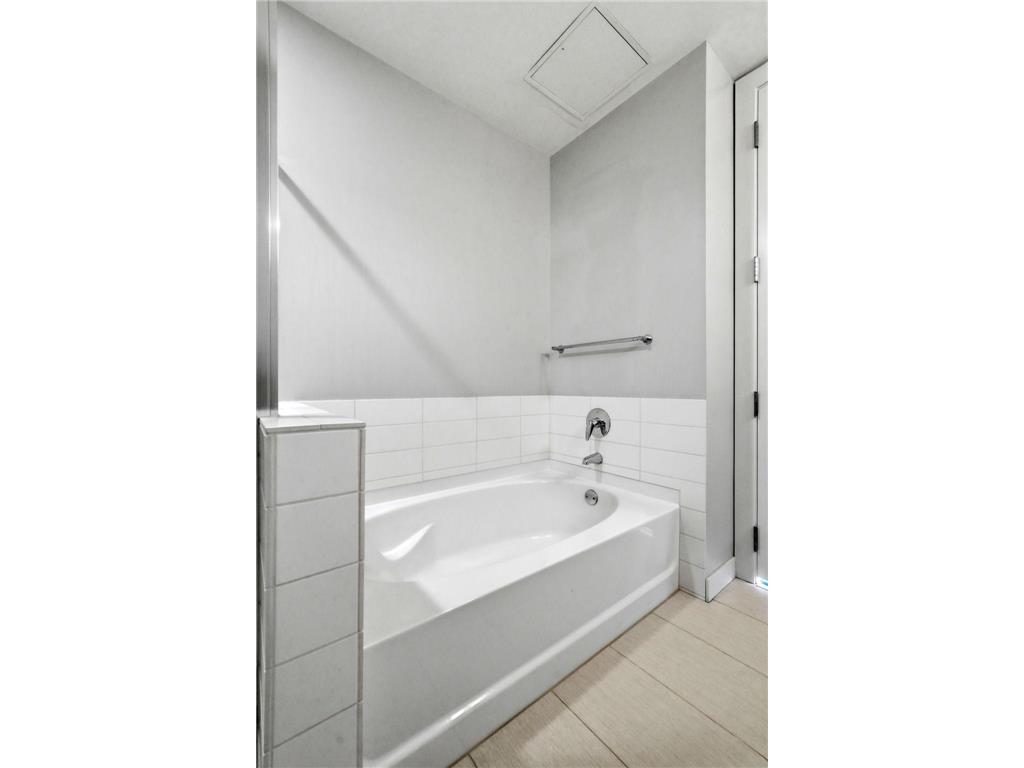 901 S 2nd Street #201 Minneapolis MN 55415 7110989 image30