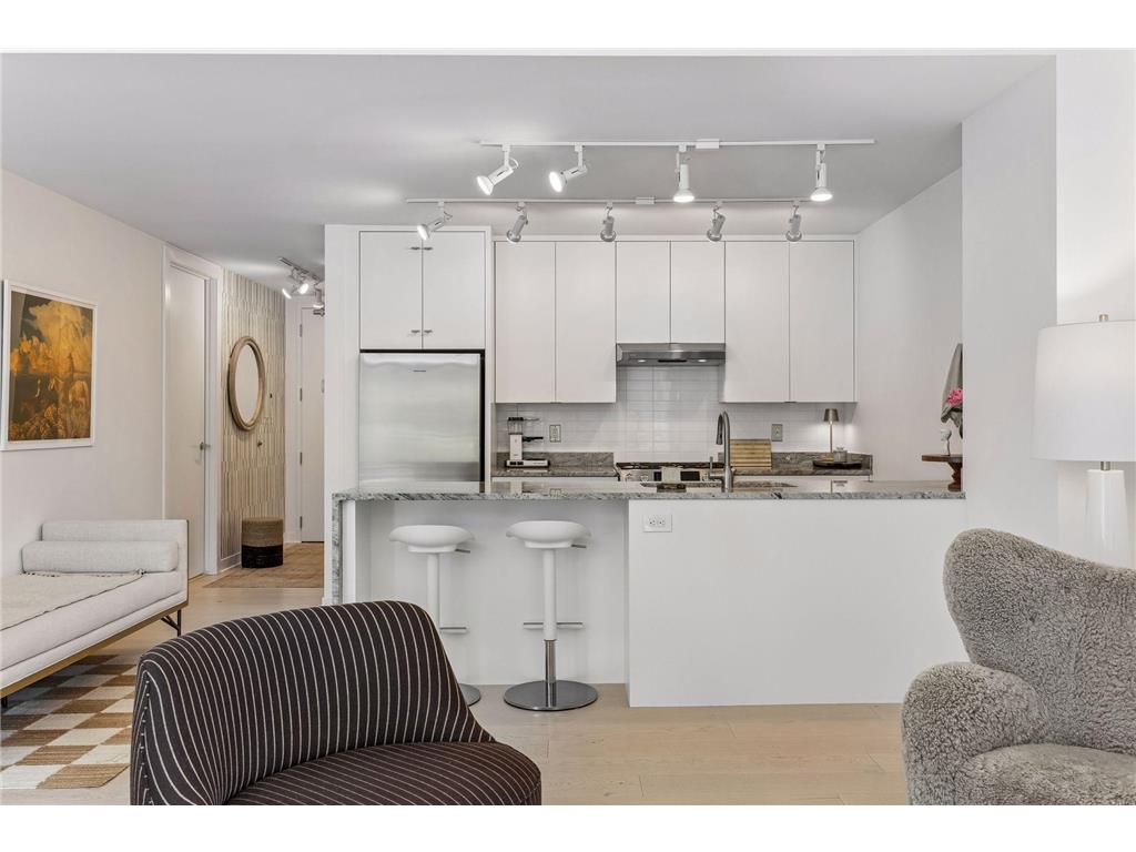 901 S 2nd Street #205 Minneapolis MN 55415 7082934 image8