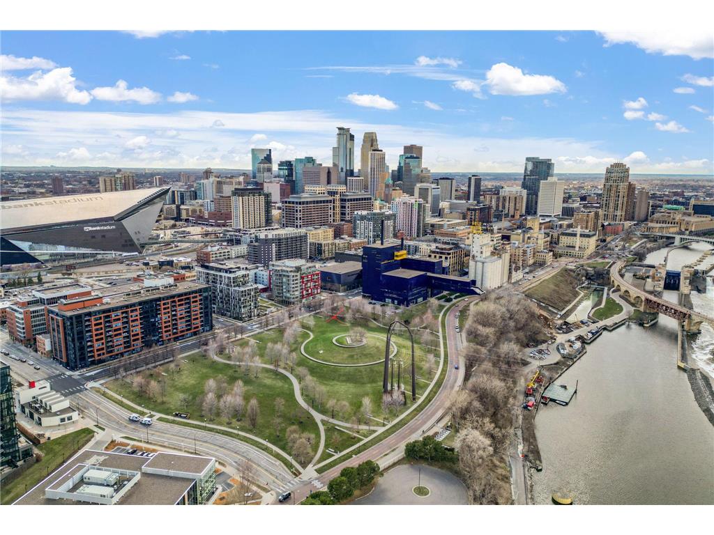 901 S 2nd Street #801 Minneapolis MN 55415 6527343 image1