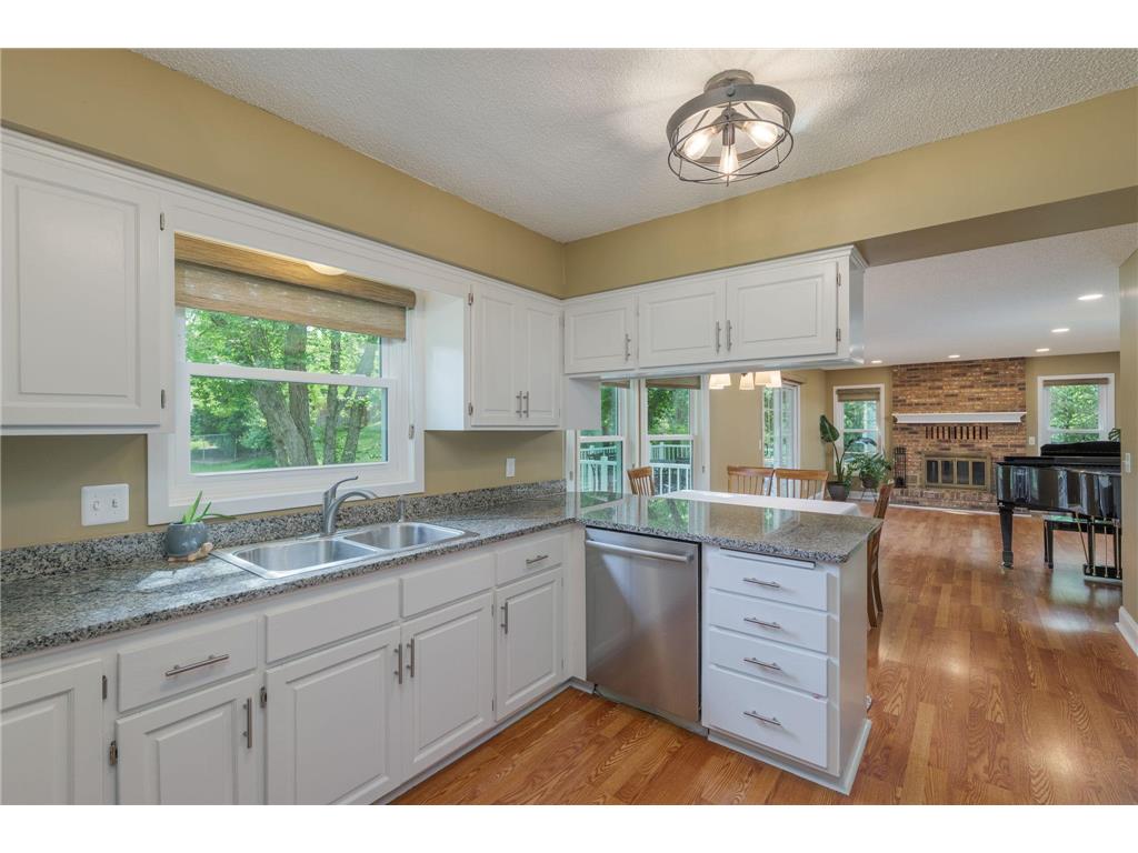 901 Southwind Drive Burnsville MN 55306 7084186 image12