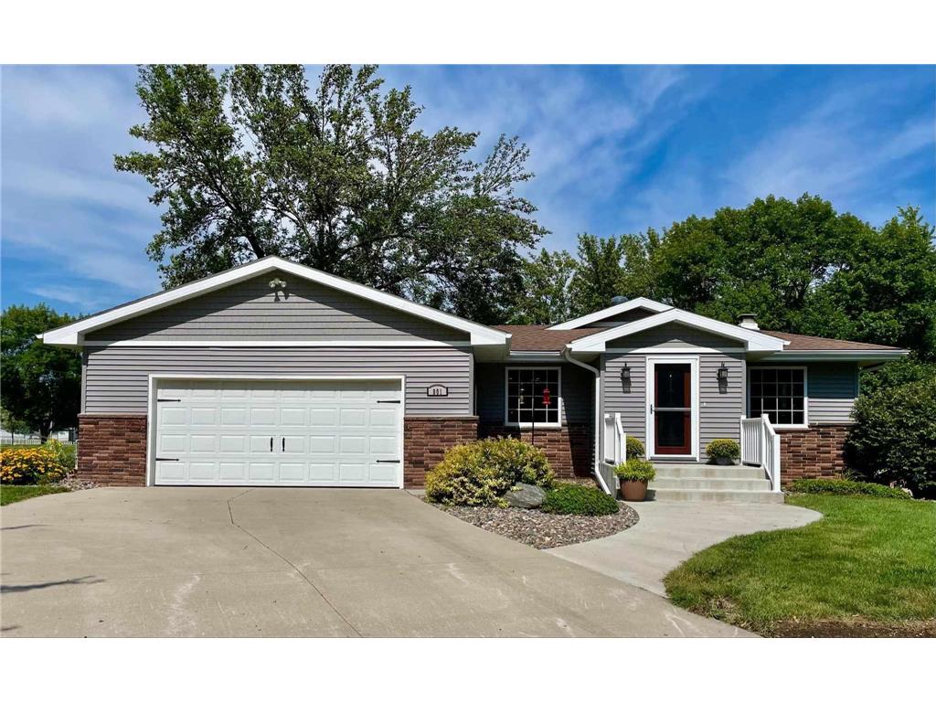 901 Spicer Road Albert Lea MN 56007 6606602 image1