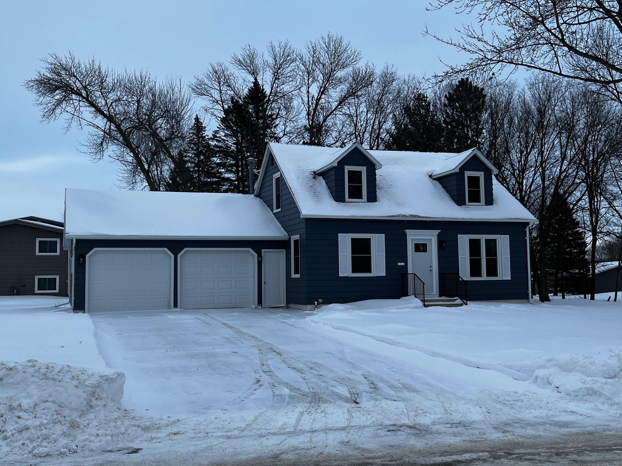 901 Summit Drive, Fairmont, MN, 56031 MLS 6146495 Edina Realty