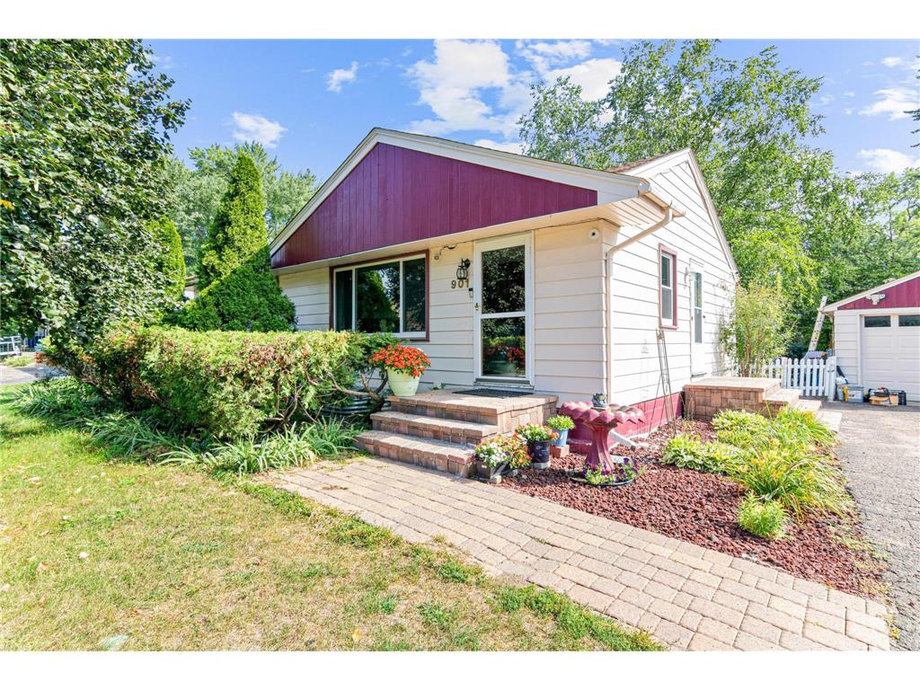 901 Sunkist Parkway Brooklyn Park MN 55444 6427298 image1