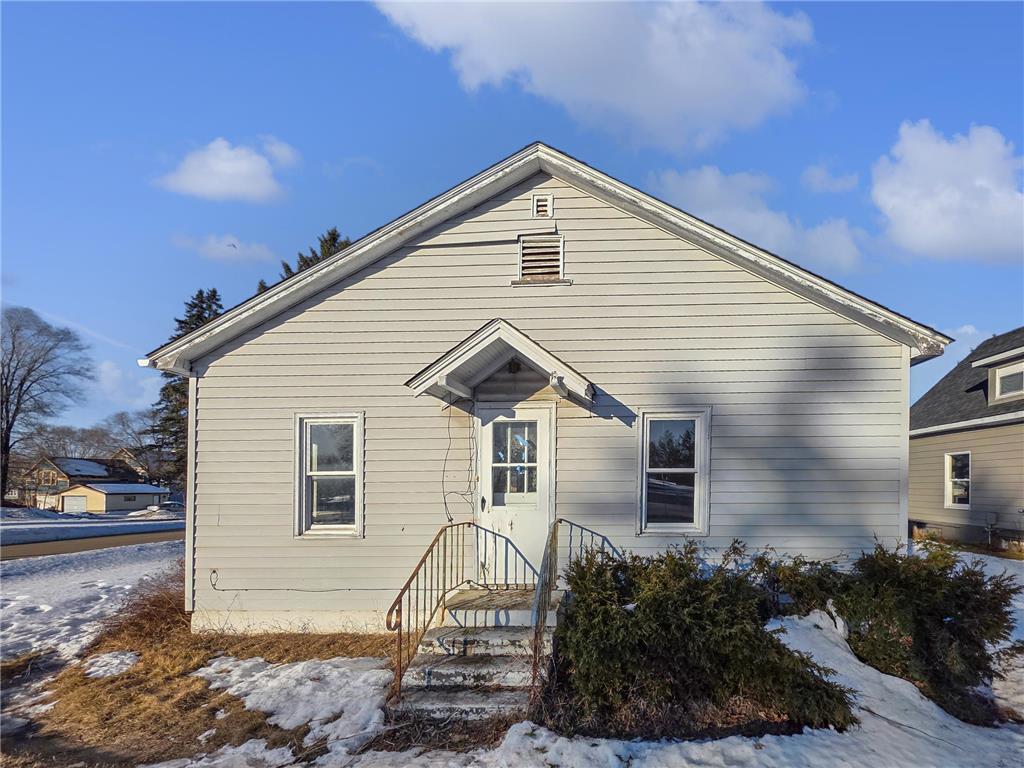 901 US 10 E Staples MN 56479 7020961 image1