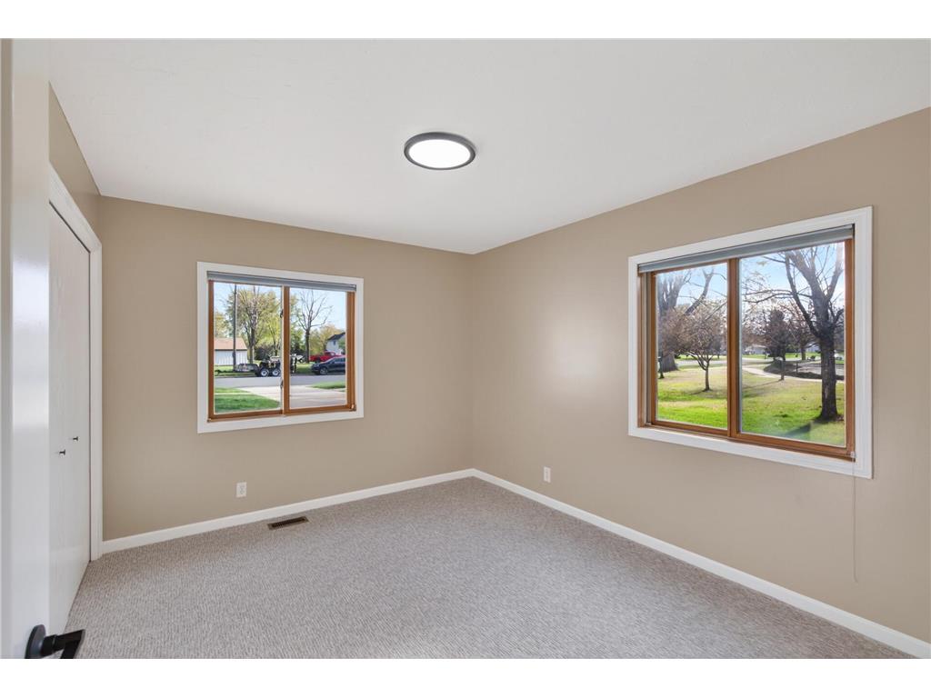 901 W Main Street Belle Plaine MN 56011 7053354 image17