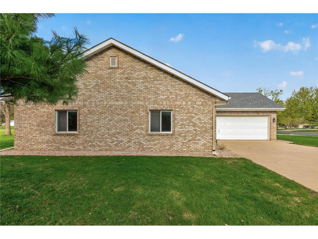 901 W Main Street Belle Plaine MN 56011 7053354 image21