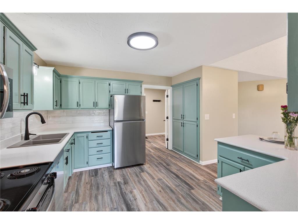 901 W Main Street Belle Plaine MN 56011 7053354 image9