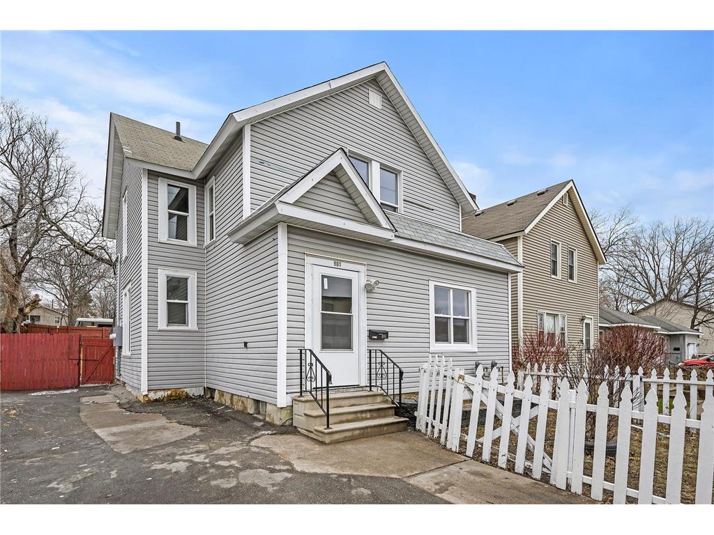 901 Wells Street Saint Paul MN 55106 6487523 image1