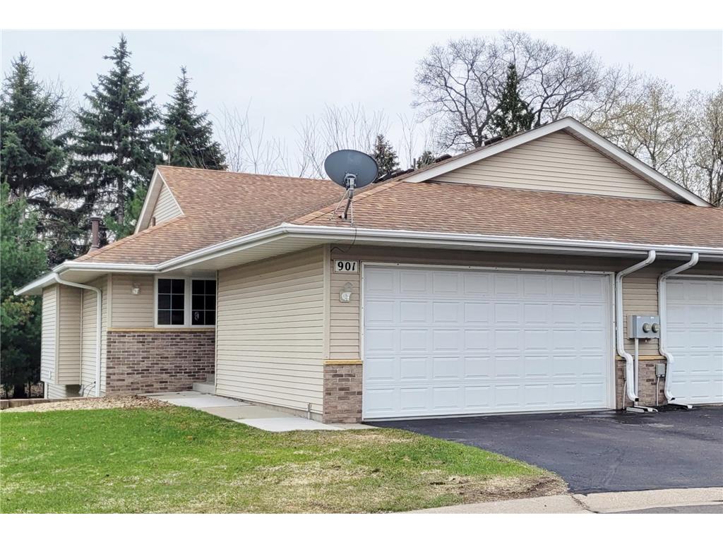 901 White Oak Court New Brighton MN 55112 6359686 image1