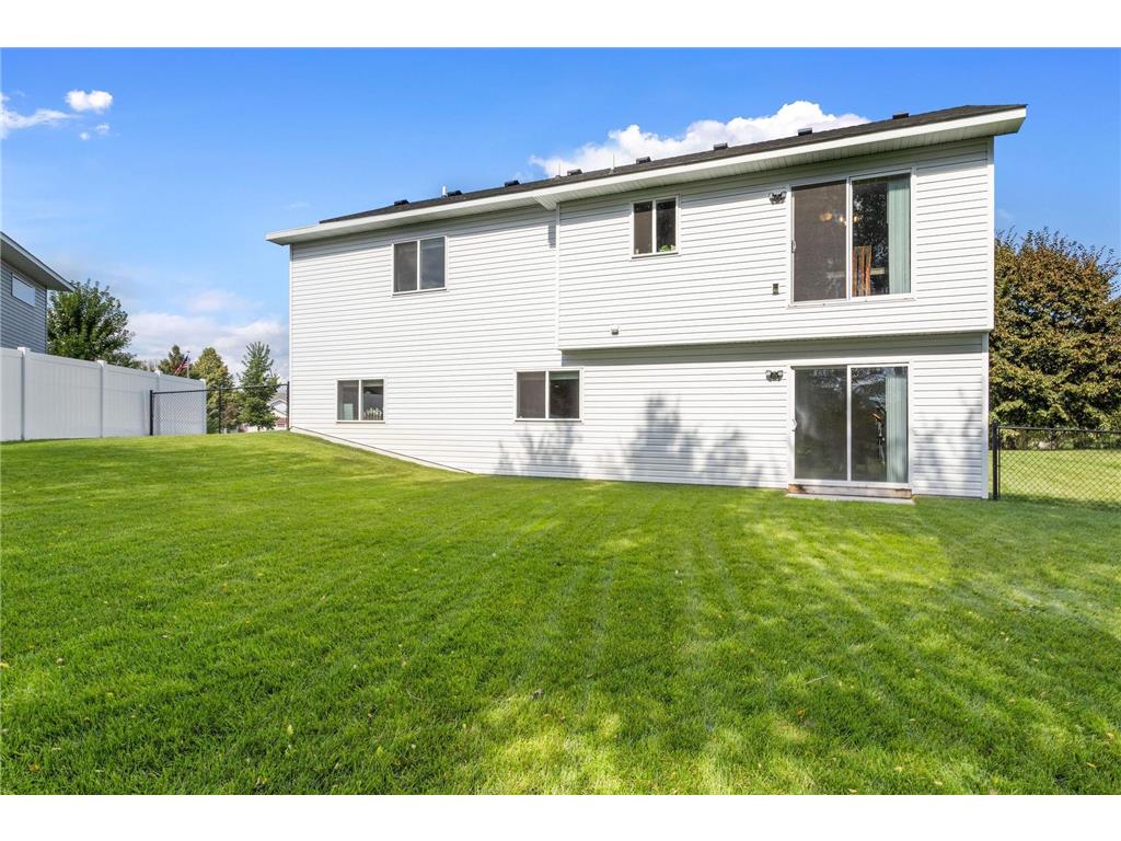 901 Winsome Way NE Isanti MN 55040 6772976 image16