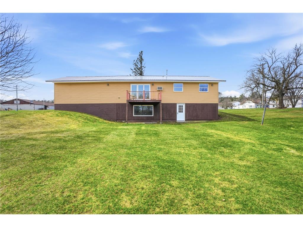 901 Wisconsin Avenue Rice Lake WI 54868 - Red Cedar River 7052092 image36