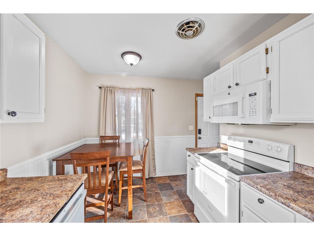 9012 14th Avenue S Bloomington MN 55425 6826482 image12