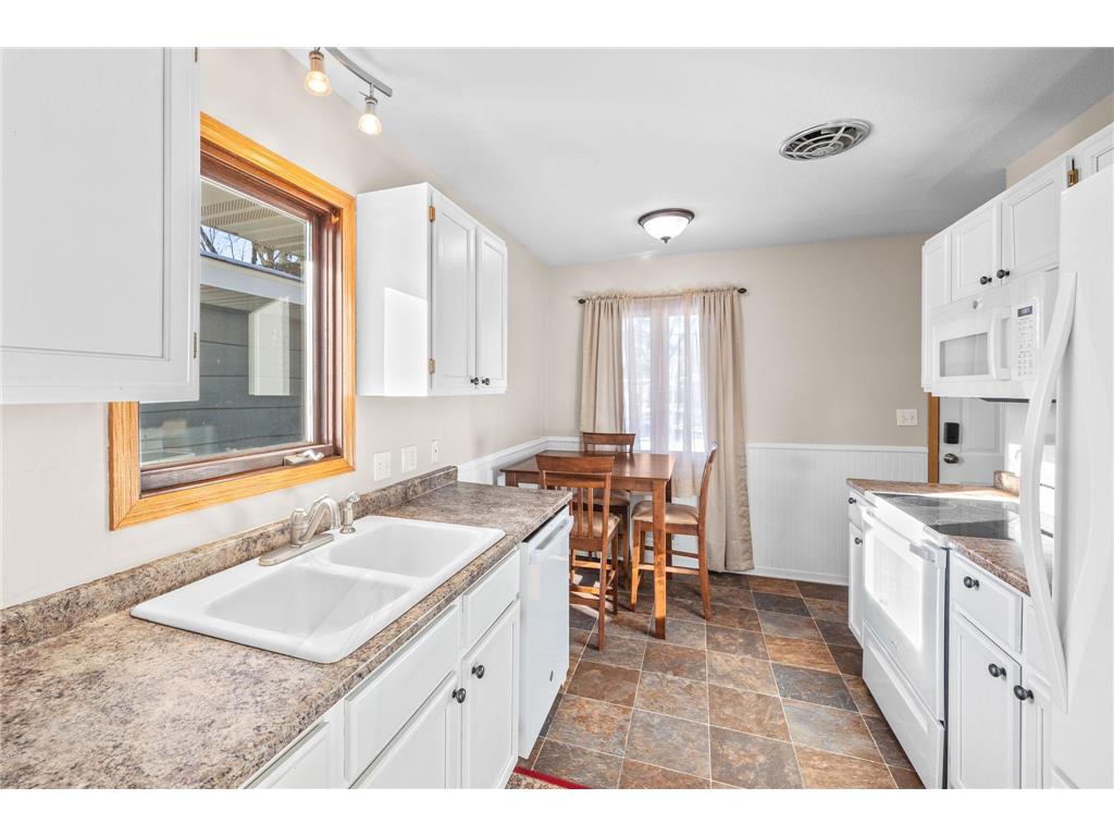 9012 14th Avenue S Bloomington MN 55425 6826482 image13