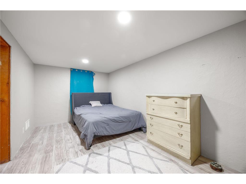 9012 14th Avenue S Bloomington MN 55425 6826482 image24