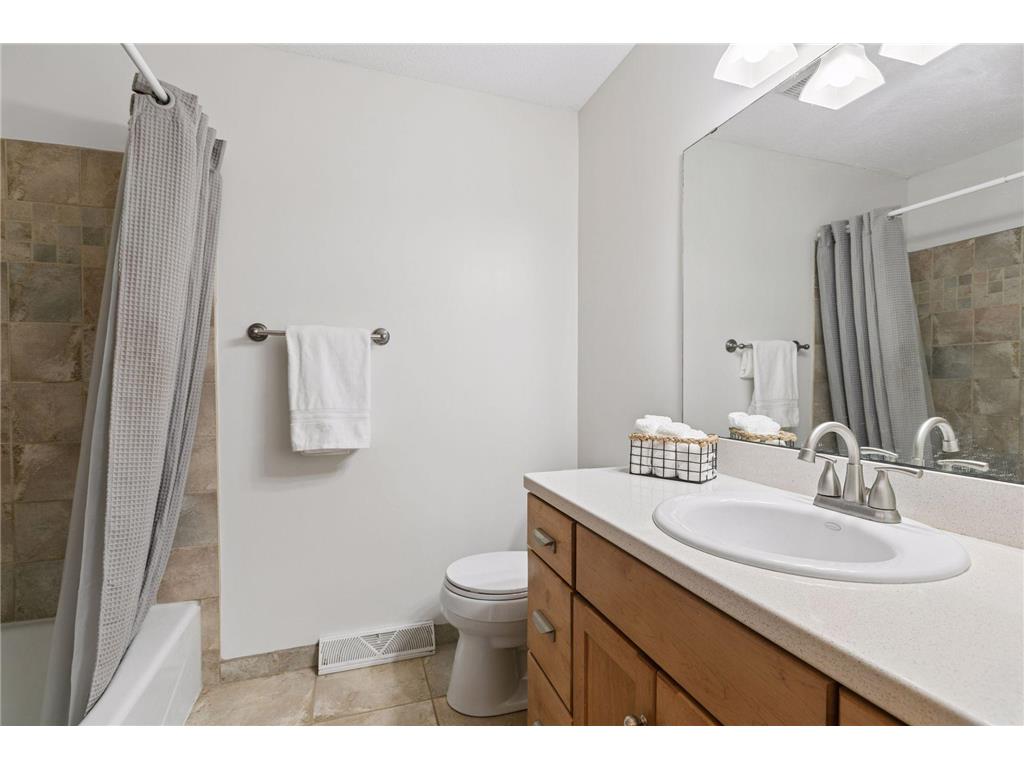 9016 66th Avenue N Brooklyn Park MN 55428 7013916 image22