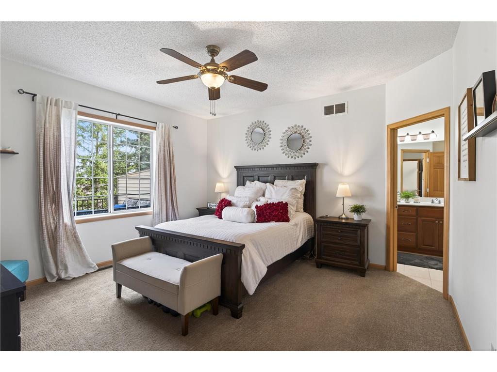 9016 Meadow Place Savage MN 55378 7063505 image12