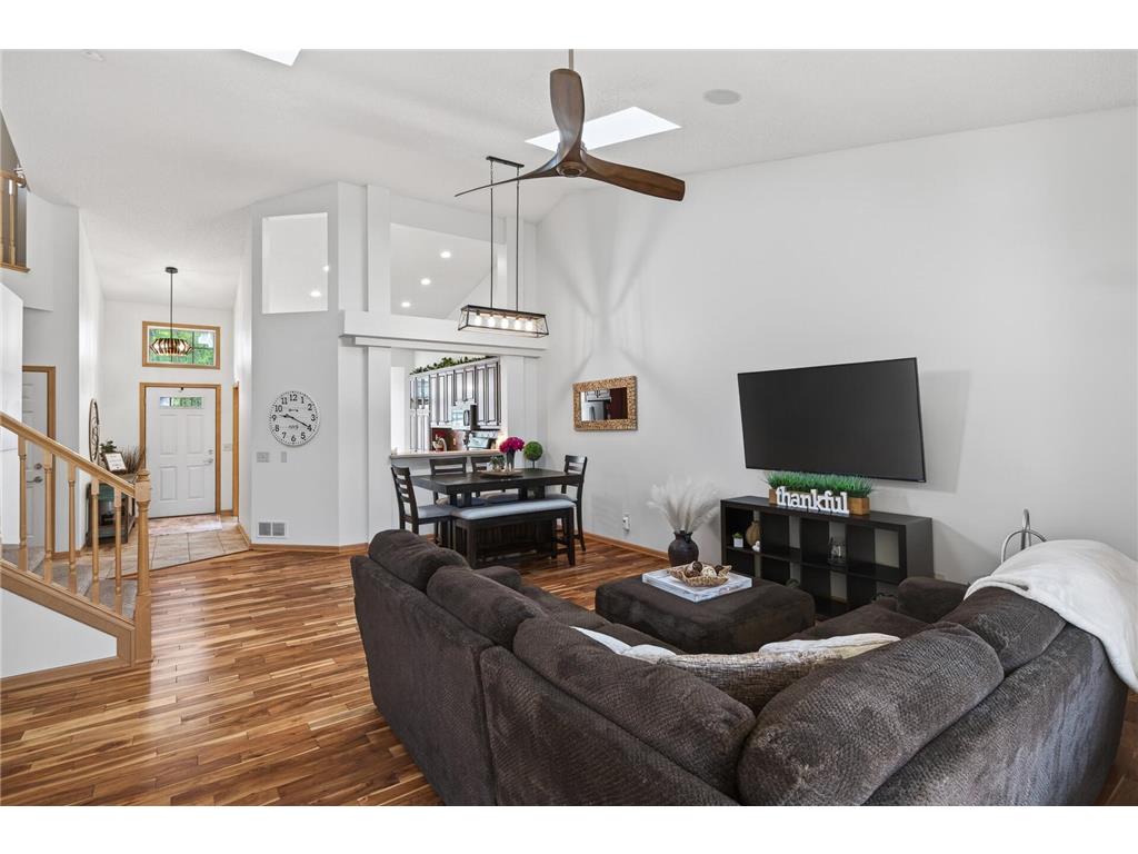 9016 Meadow Place Savage MN 55378 7063505 image6