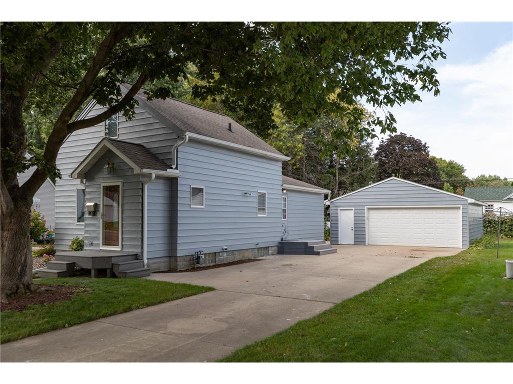 902 12th Avenue NW, Austin, MN 55912 MLS 6260079 Edina Realty