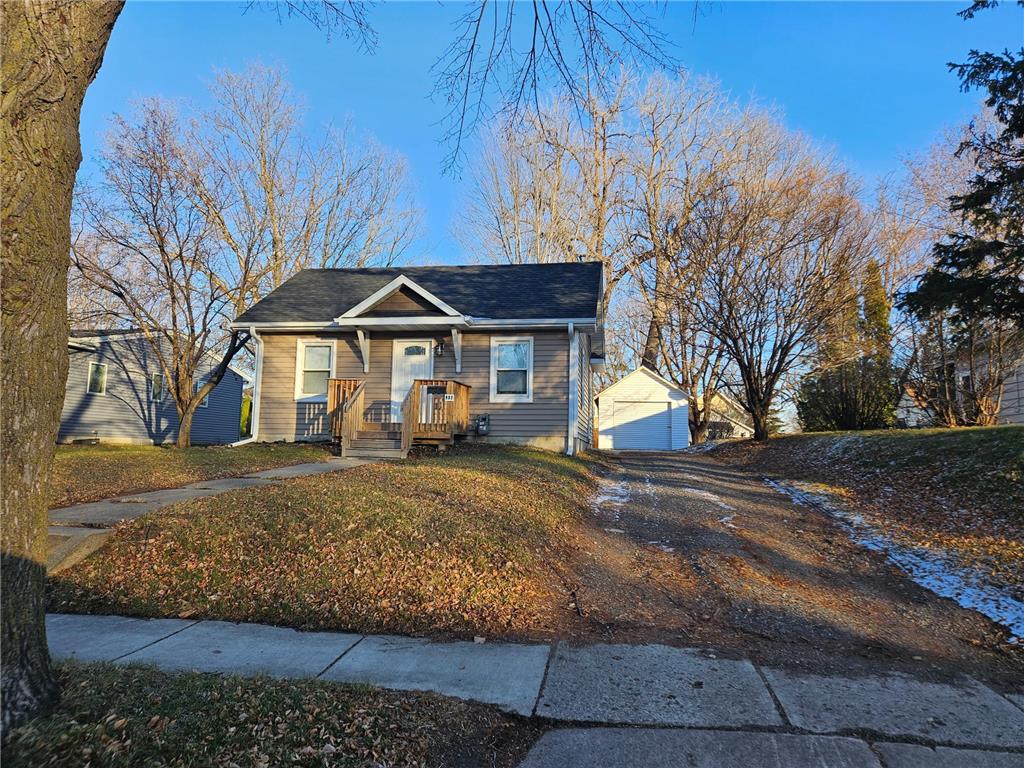 902 2nd Street NW Waseca MN 56093 6468651 image1