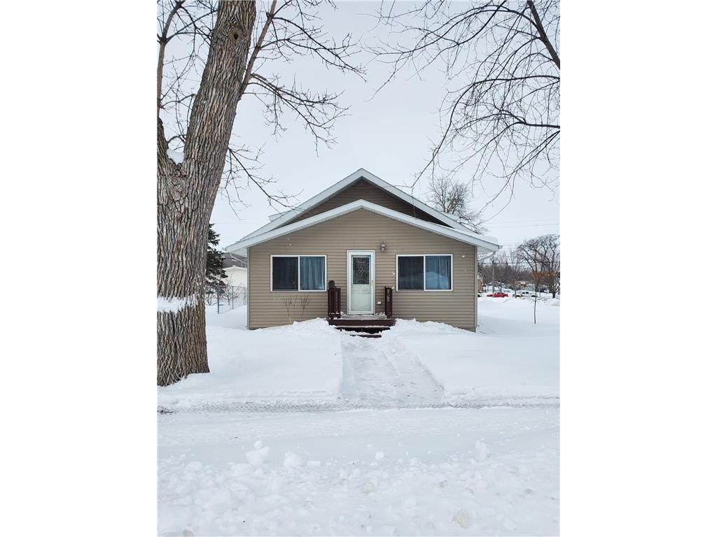 902 3rd Avenue SW Pipestone MN 56164 6341970 image1