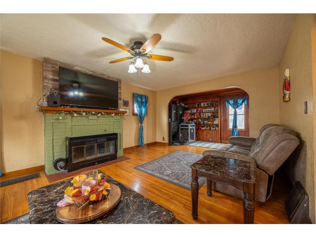 902 4th Avenue SW Austin MN 55912 7032694 image4