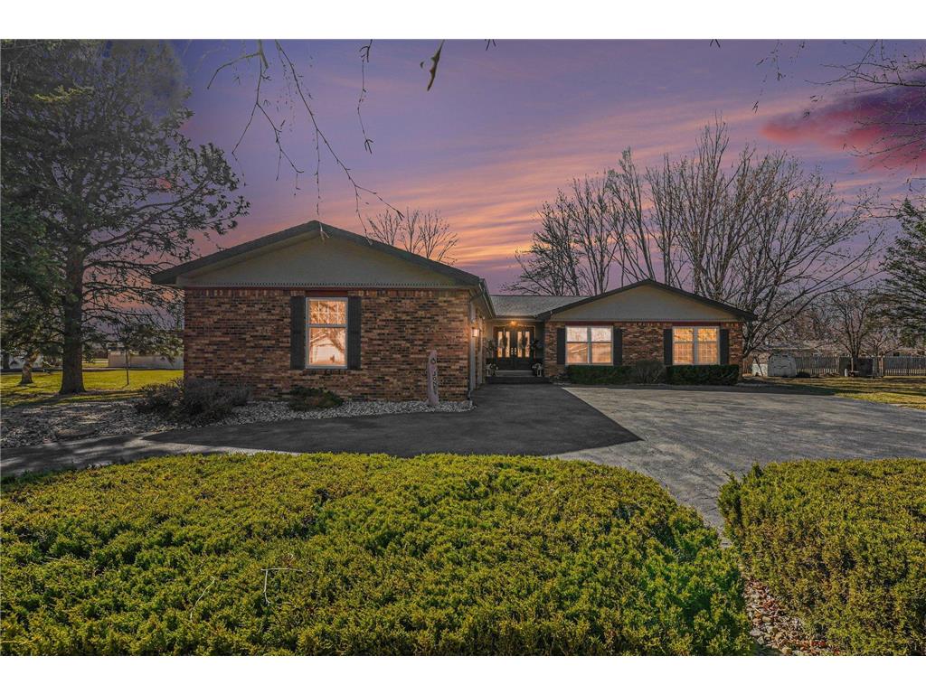902 6th Avenue SE Pipestone MN 56164 7044943 image1