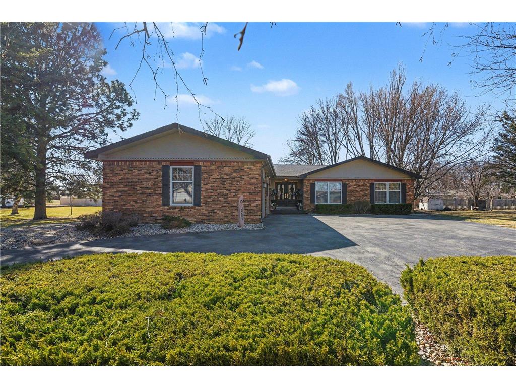 902 6th Avenue SE Pipestone MN 56164 7044943 image37