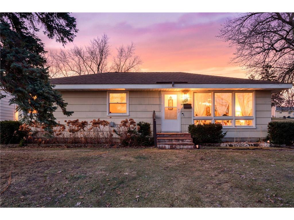 902 7th Avenue E Shakopee MN 55379 7035073 image1