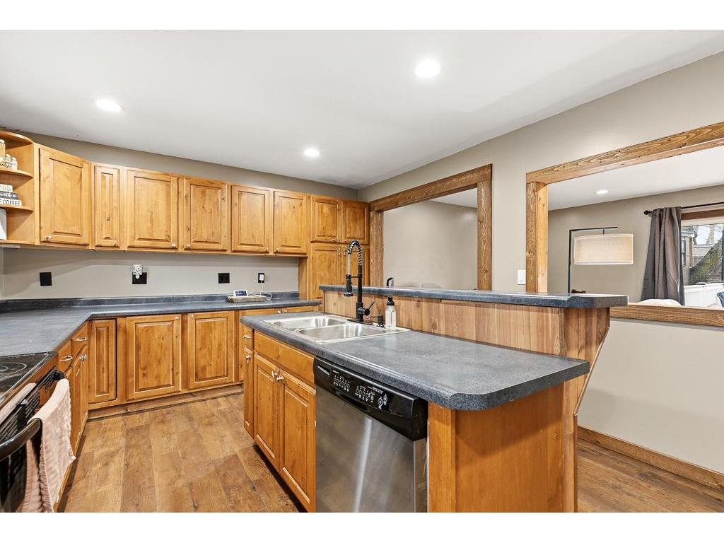 902 Birch Street Marshall MN 56258 7046881 image25