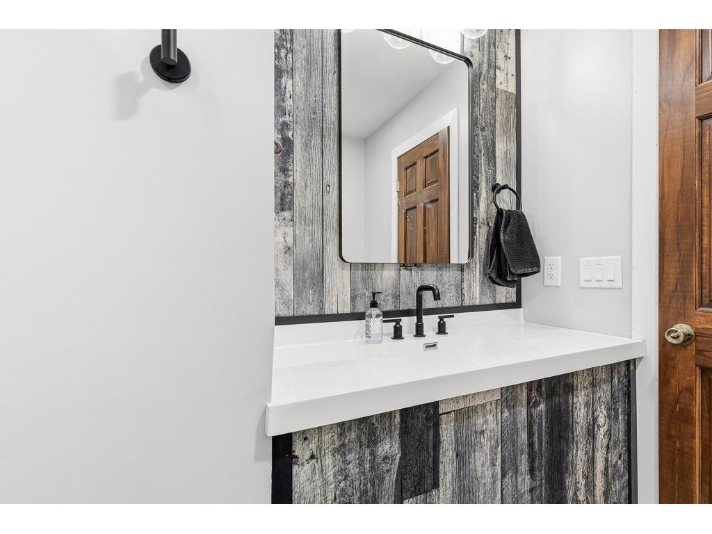 902 Birch Street Marshall MN 56258 7046881 image28